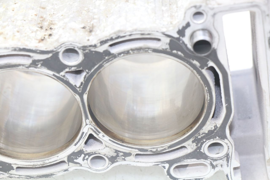 photo de CYLINDER TŁOK YAMAHA XP T-MAX TMAX ABS 530 (2012 - 2015) - Stan powierzchni