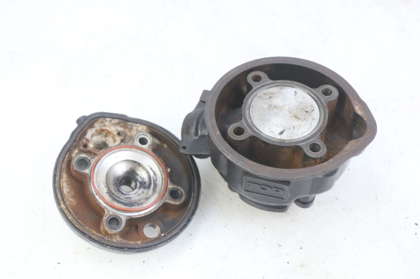 photo de CYLINDER TŁOK PEUGEOT XP6 50 (2006 - 2011) - Zoom stanu zużycia