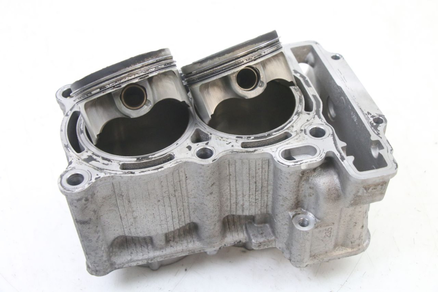 photo de CYLINDER TŁOK YAMAHA YP T-MAX TMAX 530 (2017 - 2020) - Widok główny