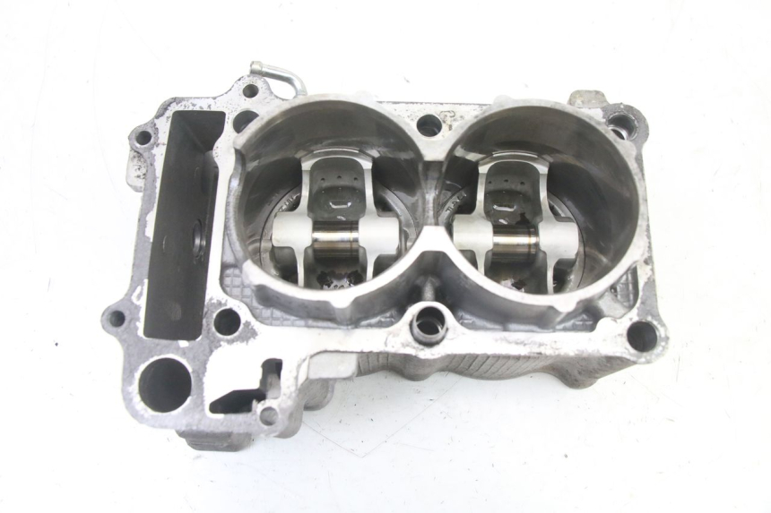 photo de CYLINDER TŁOK YAMAHA YP T-MAX TMAX 530 (2017 - 2020) - Zbliżenie techniczne