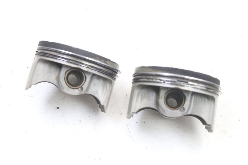 photo de CYLINDER TŁOK YAMAHA YP T-MAX TMAX 530 (2017 - 2020) - Punkty mocowania