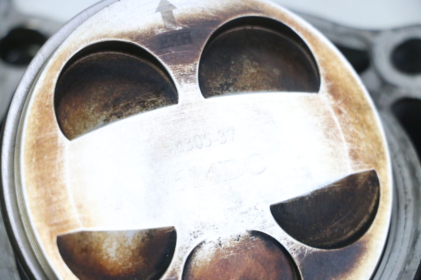 photo de CYLINDER TŁOK YAMAHA YZ-F YZF 250 (2007 - 2013) - Zoom jakości