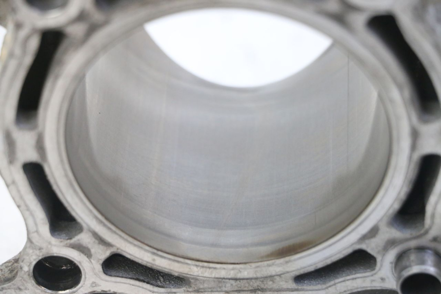 photo de CYLINDER TŁOK YAMAHA YZ-F YZF 250 (2007 - 2013) - Inny kąt widzenia