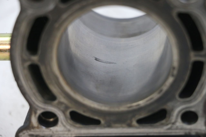 photo de CYLINDER TŁOK YAMAHA YP MAJESTY 125 (2002 - 2006) - Punkty mocowania