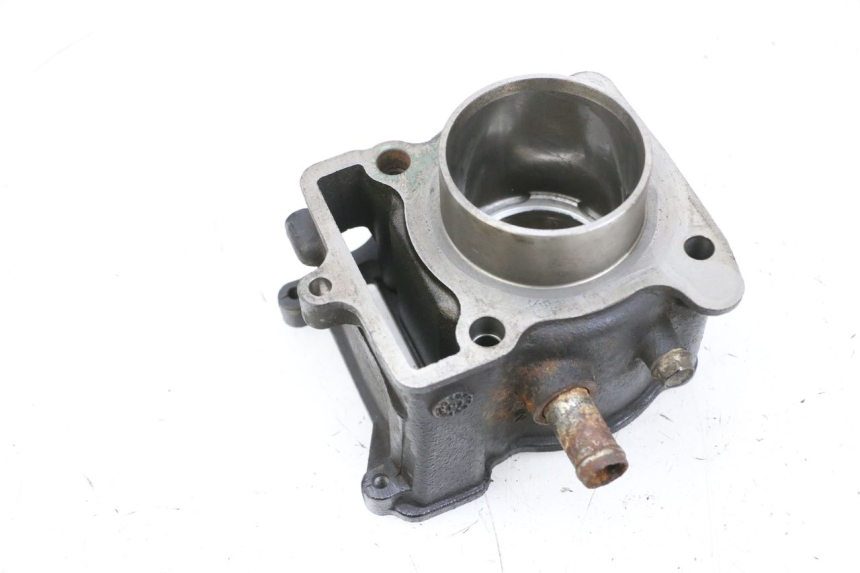 photo de CYLINDER TŁOK YAMAHA YP MAJESTY 125 (2002 - 2006) - Inny kąt widzenia