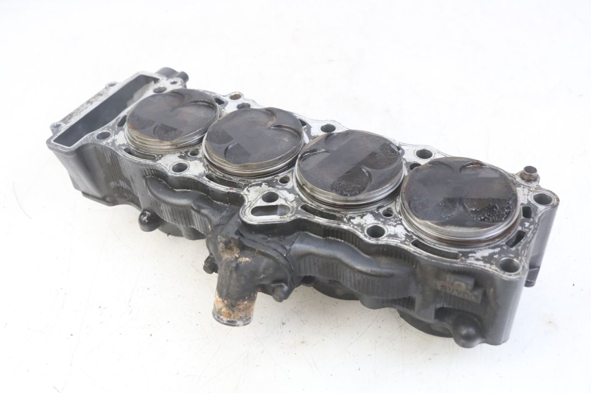 photo de CYLINDER TŁOK YAMAHA YZF R1 1000 (2007 - 2008) - Szczegół części