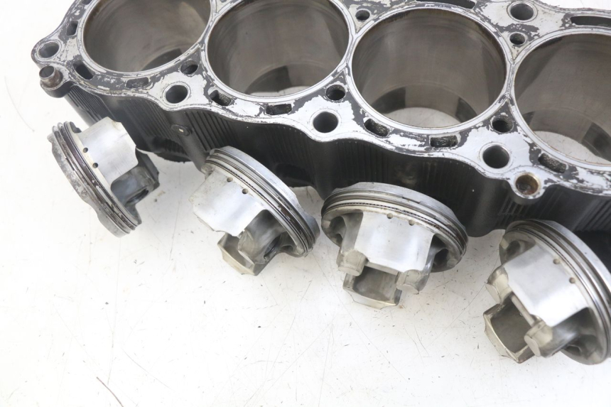 photo de CYLINDER TŁOK YAMAHA YZF R1 1000 (2007 - 2008) - Szczegół części