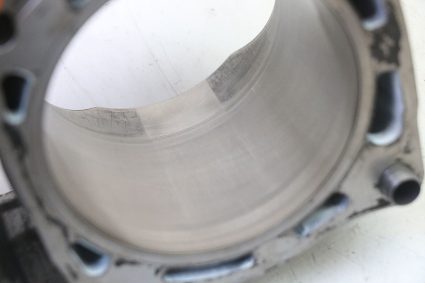 photo de CYLINDER TŁOK YAMAHA YZF YZ-F 450 (2014 - 2016) - Widok z bliska