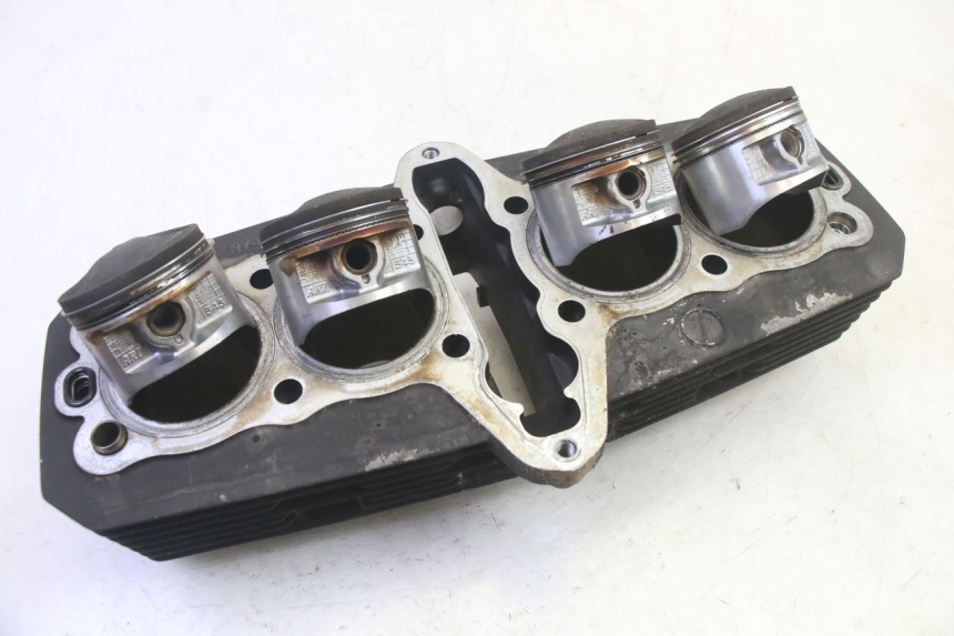 photo de CYLINDER TŁOK KAWASAKI ZR 7 750 (1999 - 2004) - Widok główny