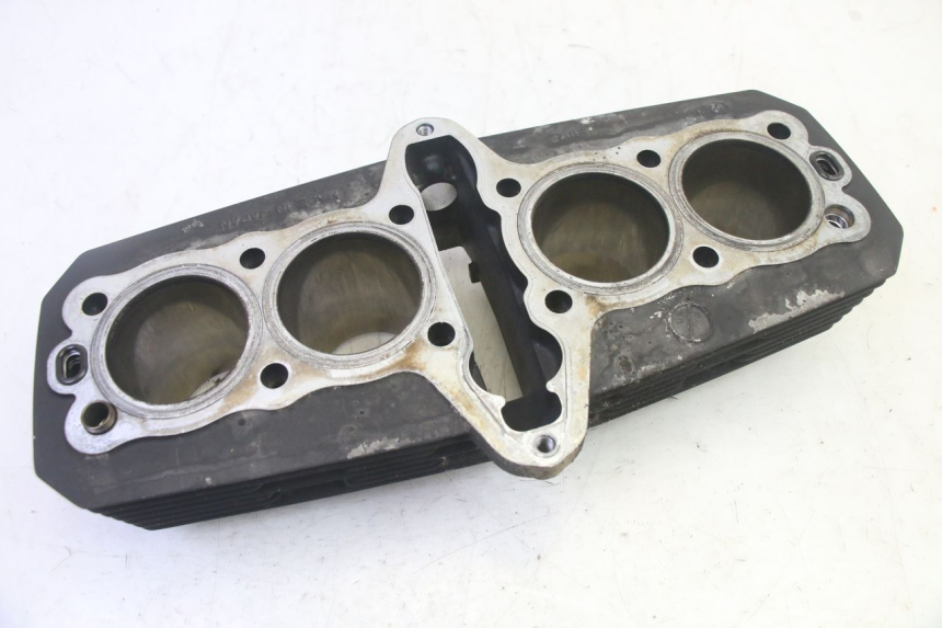 photo de CYLINDER TŁOK KAWASAKI ZR 7 750 (1999 - 2004) - Stan powierzchni