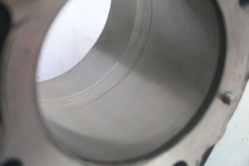 photo de CYLINDER BMW R RT ABS 1200 (2010 - 2014) - Zbliżenie komponentów