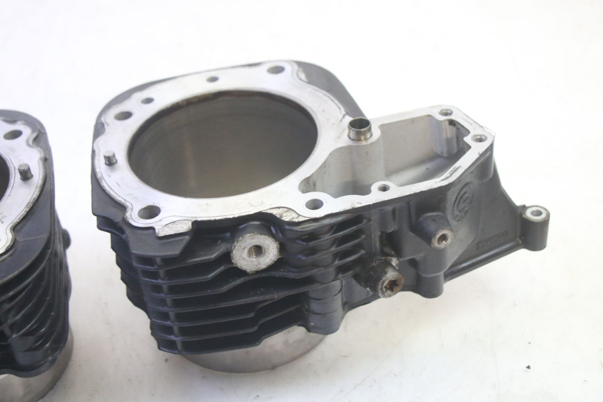 photo de CYLINDER BMW R RT ABS 1200 (2010 - 2014) - Inny kąt widzenia