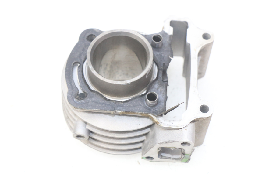 photo de CYLINDER TNT MOTOR ROMA 10' 4T 50 (2007 - 2018) - Zbliżenie techniczne