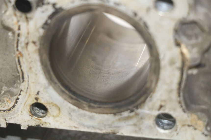 photo de CYLINDER TNT MOTOR ROMA 10' 4T 50 (2019 - 2022) - Widok ogólny