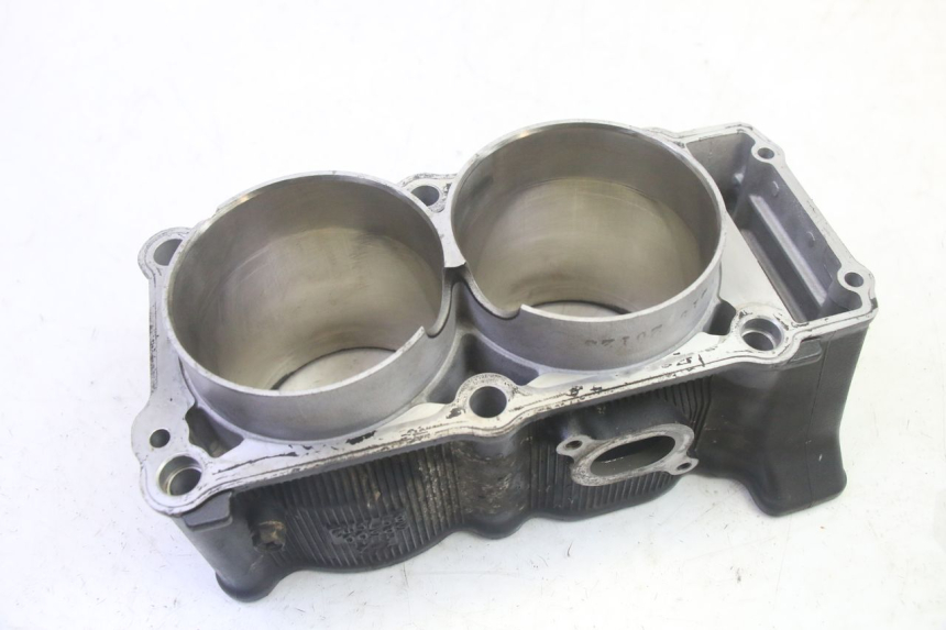 photo de CYLINDER YAMAHA TDM ABS 900 (2002 - 2014) - Szczegóły charakterystyczne