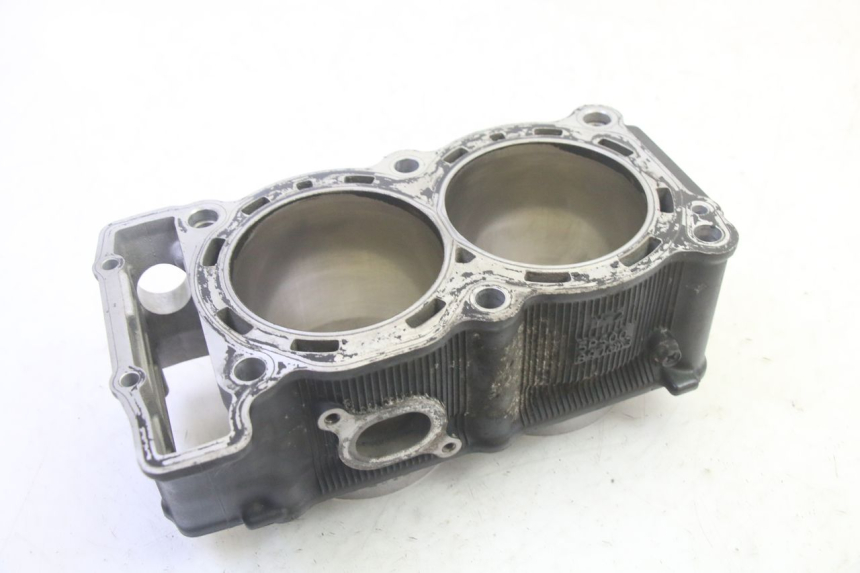 photo de CYLINDER YAMAHA TDM ABS 900 (2002 - 2014) - Inny kąt widzenia