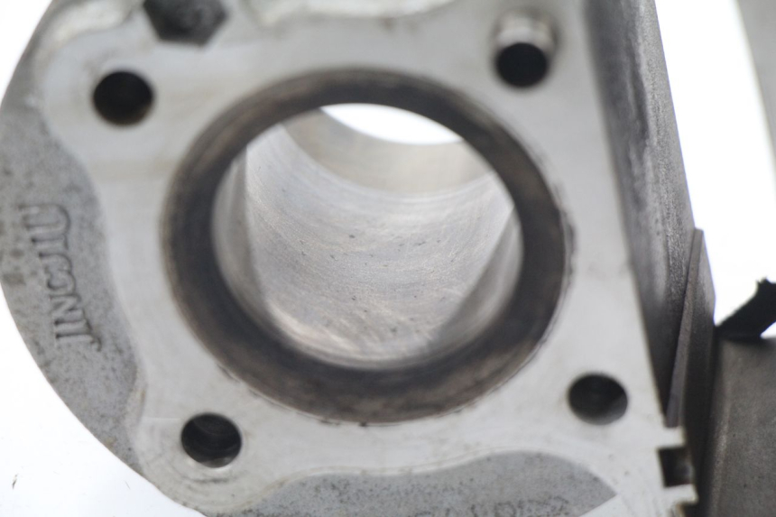 photo de CYLINDER BAOTIAN TRAVEL SPIRIT 50 (2010 - 2012) - Zoom stanu zużycia
