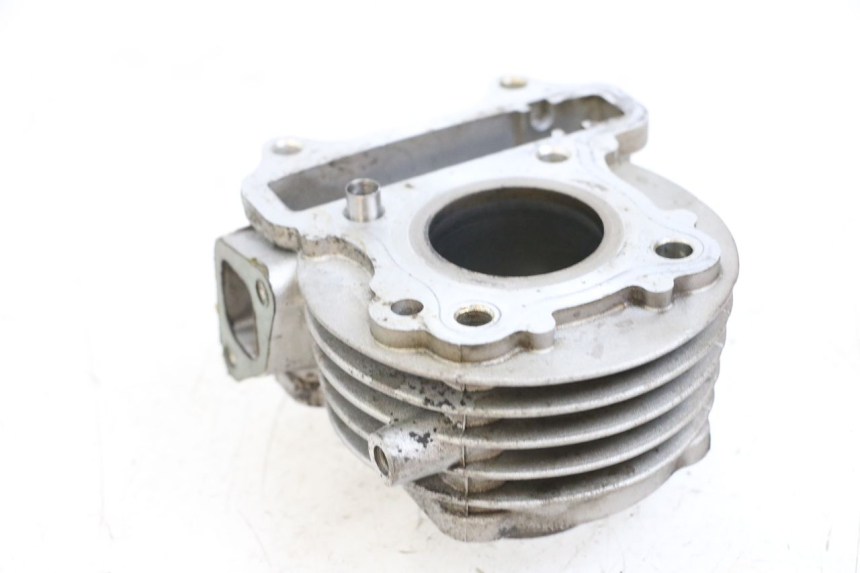 photo de CYLINDER PEUGEOT V-CLIC VCLIC 50 (2007 - 2013) - Punkty mocowania