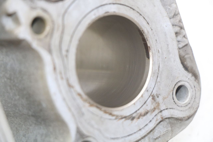 photo de CYLINDER PEUGEOT VIVACITY NEW 4T 50 (2008 - 2017) - Punkty mocowania