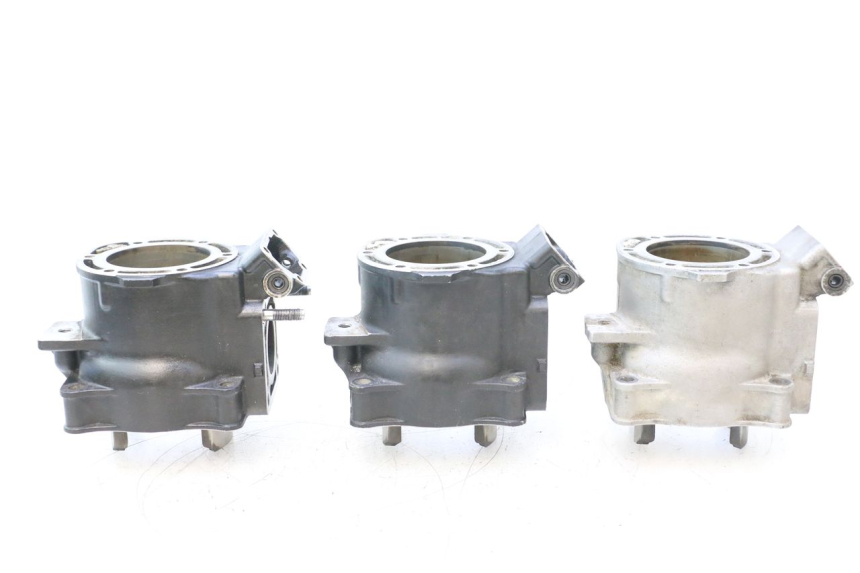 photo de CYLINDER YAMAHA WAVE RUNNER GP R 1200 (2000 - 2003) - Część sprawdzona