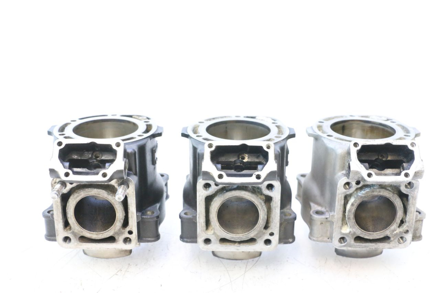 photo de CYLINDER YAMAHA WAVE RUNNER GP R 1200 (2000 - 2003) - Widok produktu