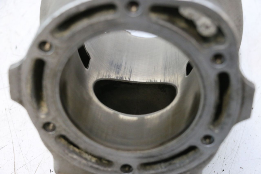 photo de CYLINDER YAMAHA WAVE RUNNER GP R 1200 (2000 - 2003) - Widok ogólny
