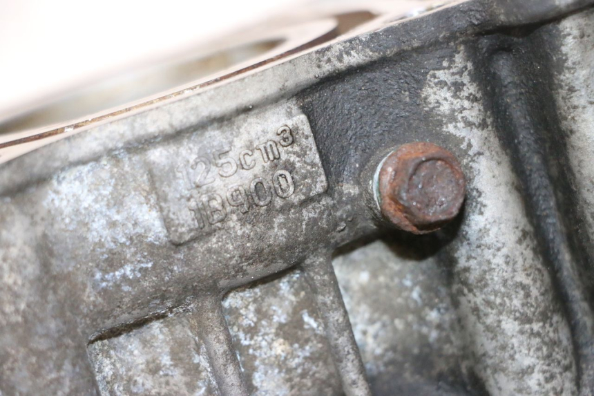 photo de CYLINDER YAMAHA XMAX X-MAX 125 (2006 - 2009) - Szczegół części