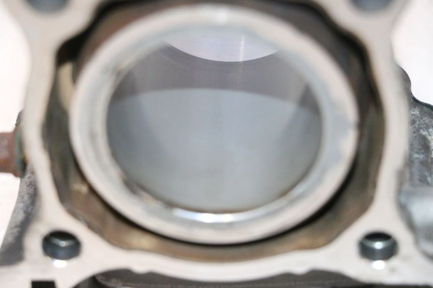 photo de CYLINDER YAMAHA XMAX X-MAX 125 (2006 - 2009) - Zbliżenie techniczne