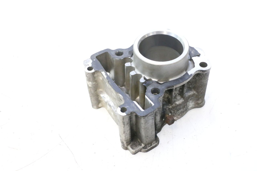 photo de CYLINDER YAMAHA XMAX X-MAX 125 (2006 - 2009) - Punkty mocowania