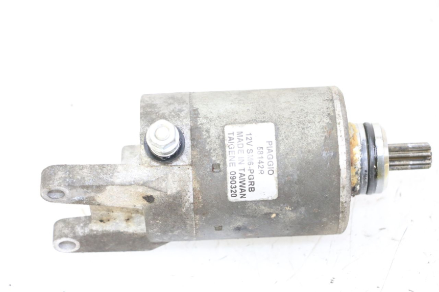 photo de ROZRUSZNIK PIAGGIO MP3 RL 250 (2006 - 2010) - Zbliżenie techniczne