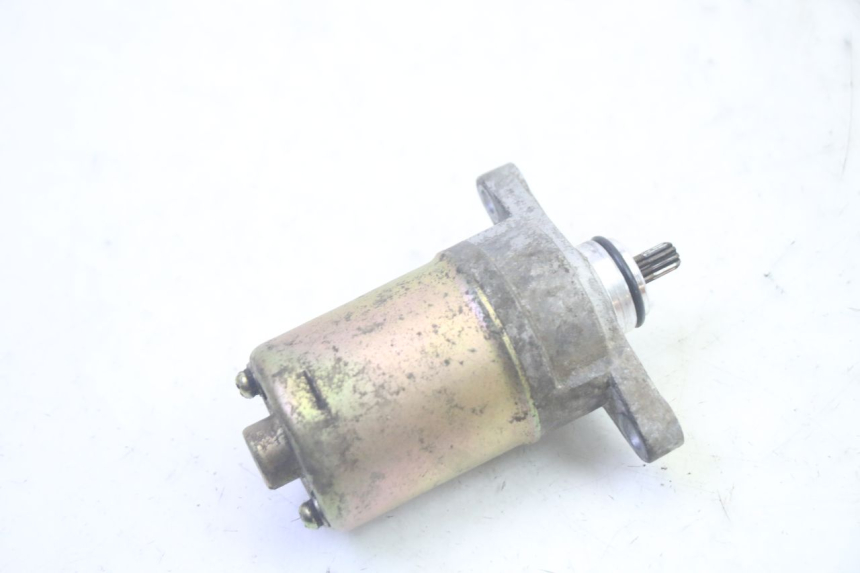 photo de ROZRUSZNIK JM MOTORS OLDIES GT 4T 50 (2018 - 2025) - Zbliżenie techniczne