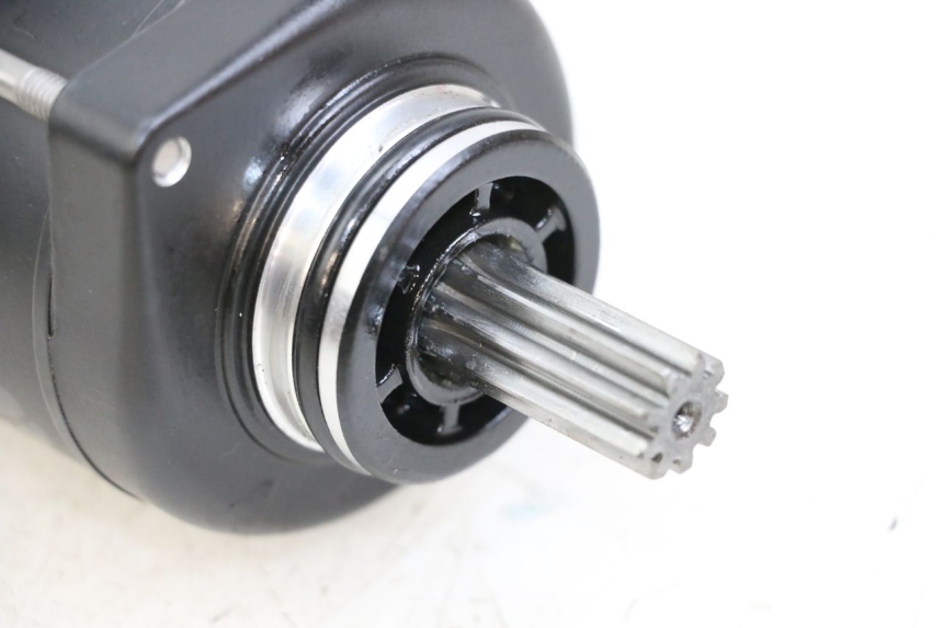 photo de ROZRUSZNIK ROYAL ENFIELD CONTINENTAL GT 650 (2019 - 2024) - Inny kąt widzenia