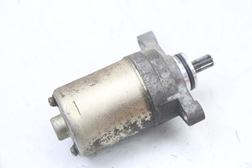 photo de ROZRUSZNIK TNT MOTOR ROMA 10' 2T 50 (2011 - 2018) - Zbliżenie techniczne