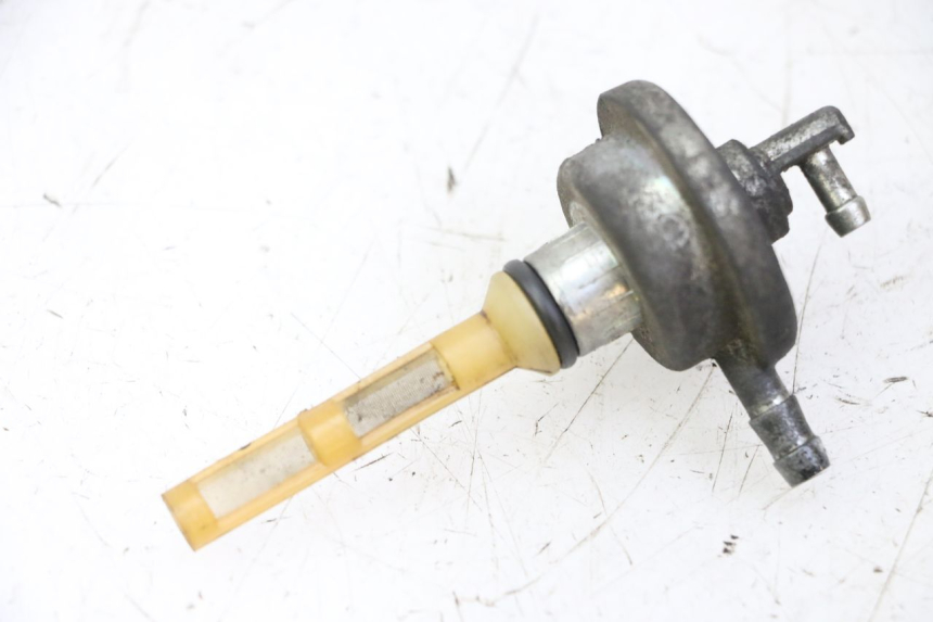 photo de ODMA ZBIORNIKA PALIWA PEUGEOT ELYSTAR 50 (2002 - 2014) - Zoom stanu zużycia