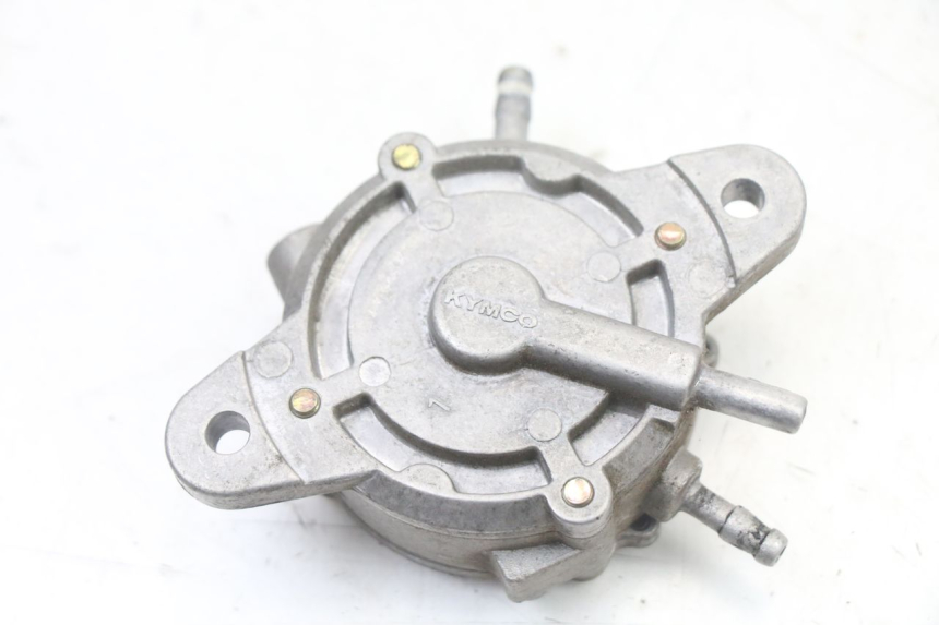 photo de ODMA ZBIORNIKA PALIWA KYMCO GRAND DINK 125 (2008 - 2014) - Zoom stanu zużycia