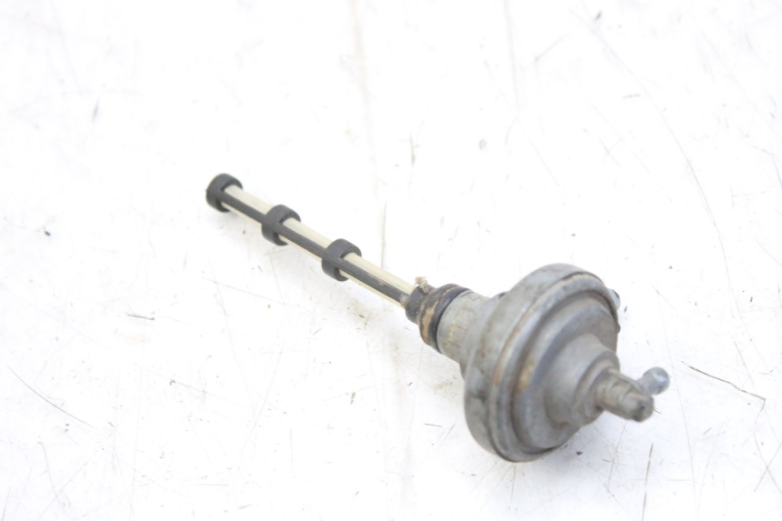 photo de ODMA ZBIORNIKA PALIWA PIAGGIO LIBERTY 4T 50 (2004 - 2008) - Zoom stanu zużycia