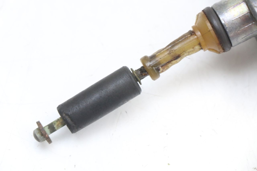 photo de ODMA ZBIORNIKA PALIWA PEUGEOT LUDIX 50 (2005 - 2007) - Zbliżenie techniczne