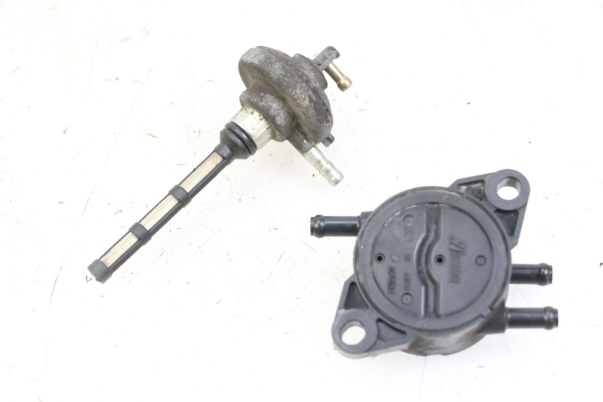 photo de ODMA ZBIORNIKA PALIWA PIAGGIO VESPA GRANTURISMO 200 (2004 - 2005) - Zoom stanu zużycia