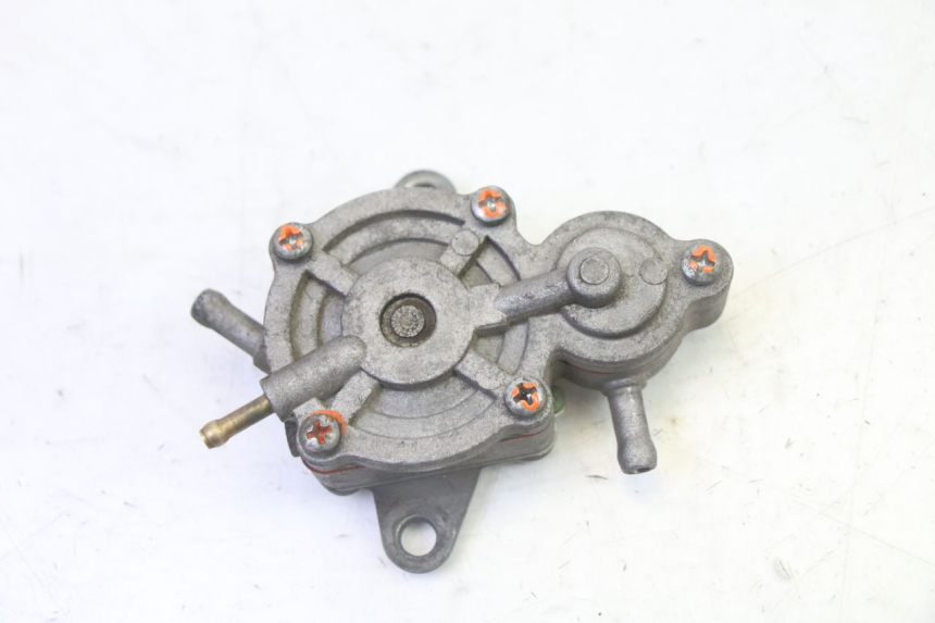 photo de ODMA ZBIORNIKA PEUGEOT VIVACITY NEW 2T 50 (2008 - 2017) - Zoom stanu zużycia