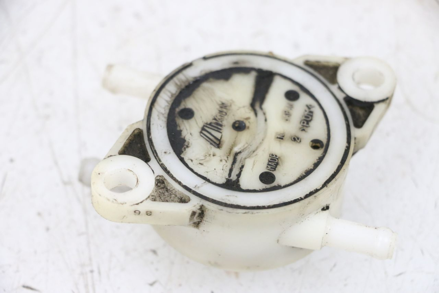 photo de ODMA ZBIORNIKA PALIWA PIAGGIO X8 125 (2004 - 2007) - Zoom stanu zużycia