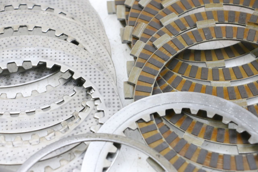 photo de TARCZA SPRZĘGŁA YAMAHA FJR ABS 1300 (2006 - 2012) - Zoom stanu zużycia