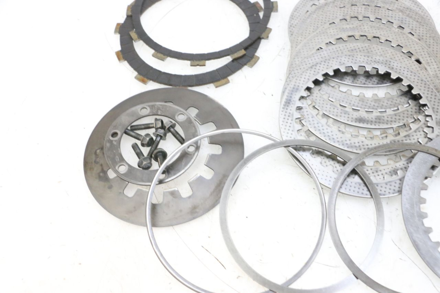 photo de TARCZA SPRZĘGŁA YAMAHA FJR ABS 1300 (2006 - 2012) - Zbliżenie techniczne