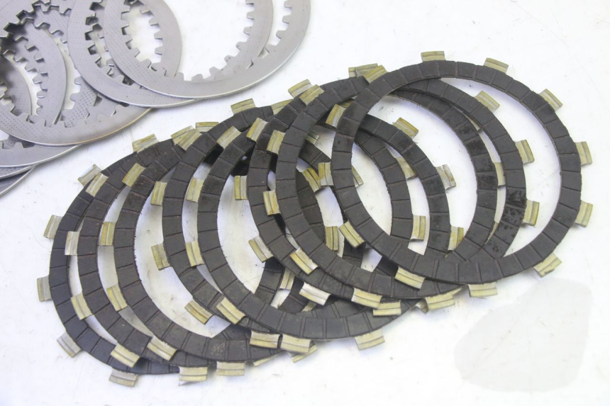 photo de TARCZA SPRZĘGŁA YAMAHA FZ6 N FAZER 600 (2004 - 2006) - Inny kąt widzenia