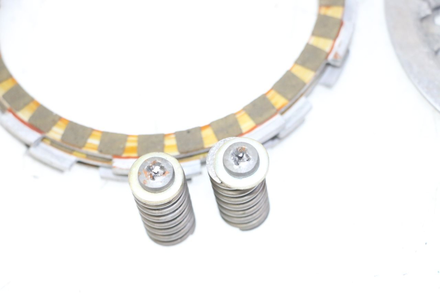 photo de TARCZA SPRZĘGŁA RIEJU MRT 50 (2018 - 2021) - Zoom stanu zużycia