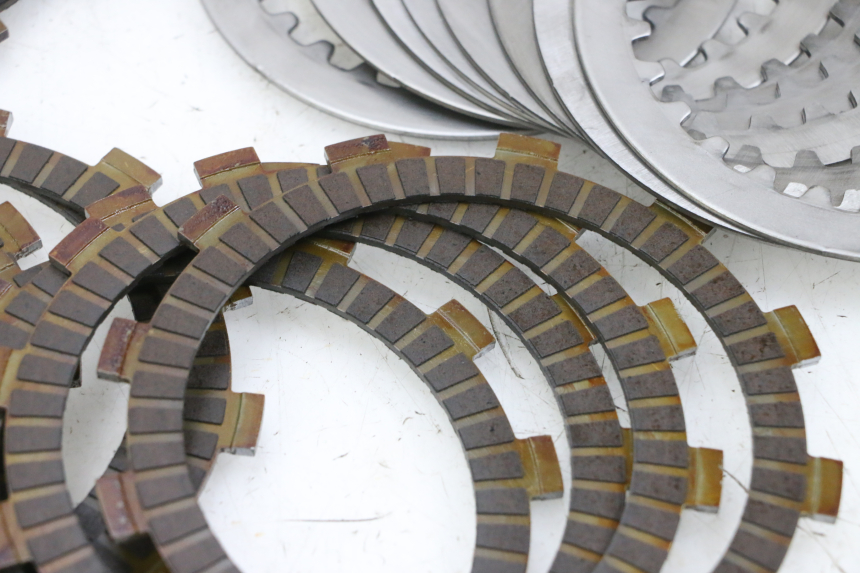 photo de TARCZA SPRZĘGŁA YAMAHA TDM ABS 900 (2002 - 2014) - Szczegół części