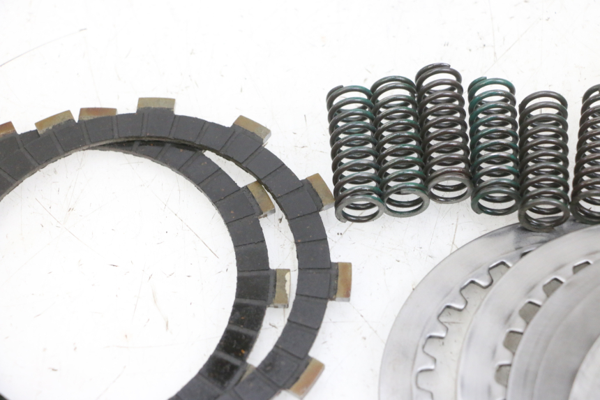 photo de TARCZA SPRZĘGŁA YAMAHA TDM ABS 900 (2002 - 2014) - Zbliżenie techniczne