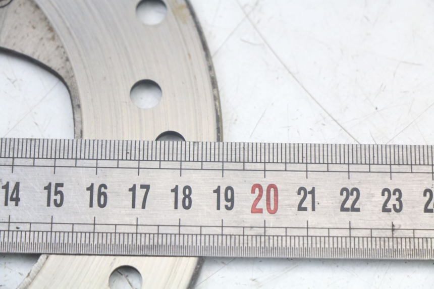 photo de TARCZA HAMULCOWA TYLNA YAMAHA AEROX 2T 50 (2013 - 2017) - Inny kąt widzenia