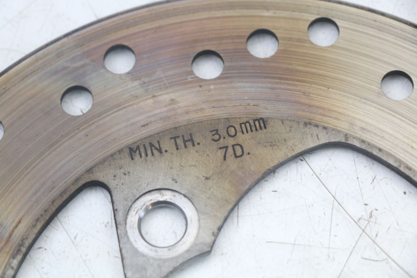 photo de TARCZA HAMULCOWA TYLNA YAMAHA AEROX 2T 50 (2013 - 2017) - Zbliżenie techniczne