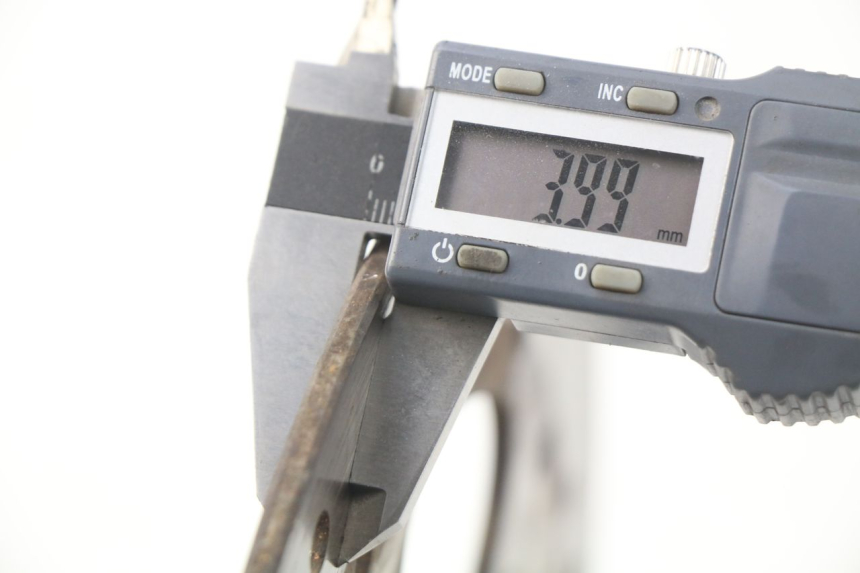 photo de TARCZA HAMULCOWA TYLNA PIAGGIO CARNABY 125 (2007 - 2011) - Szczegół części