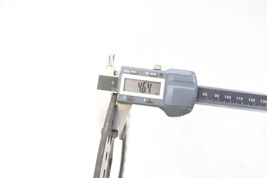 photo de TARCZA HAMULCOWA TYLNA HONDA FES S-WING SWING ABS 125 (2007 - 2015) - Zoom stanu zużycia